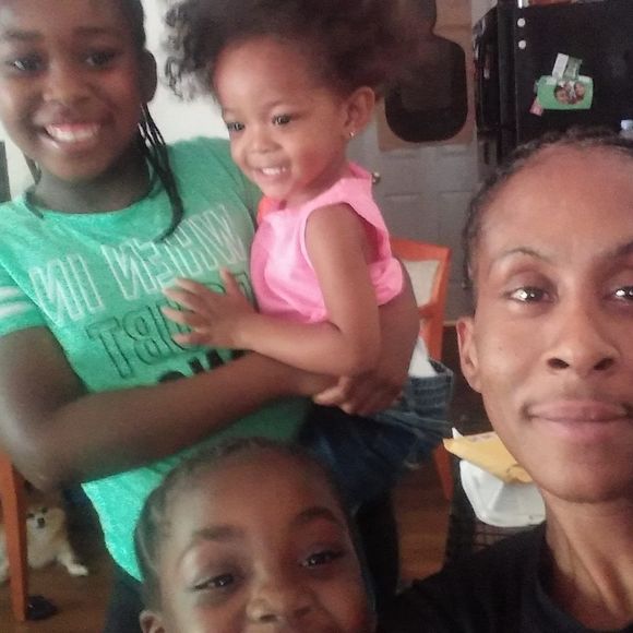 Meet your Posher, Stephenie - Picture 1 of 1